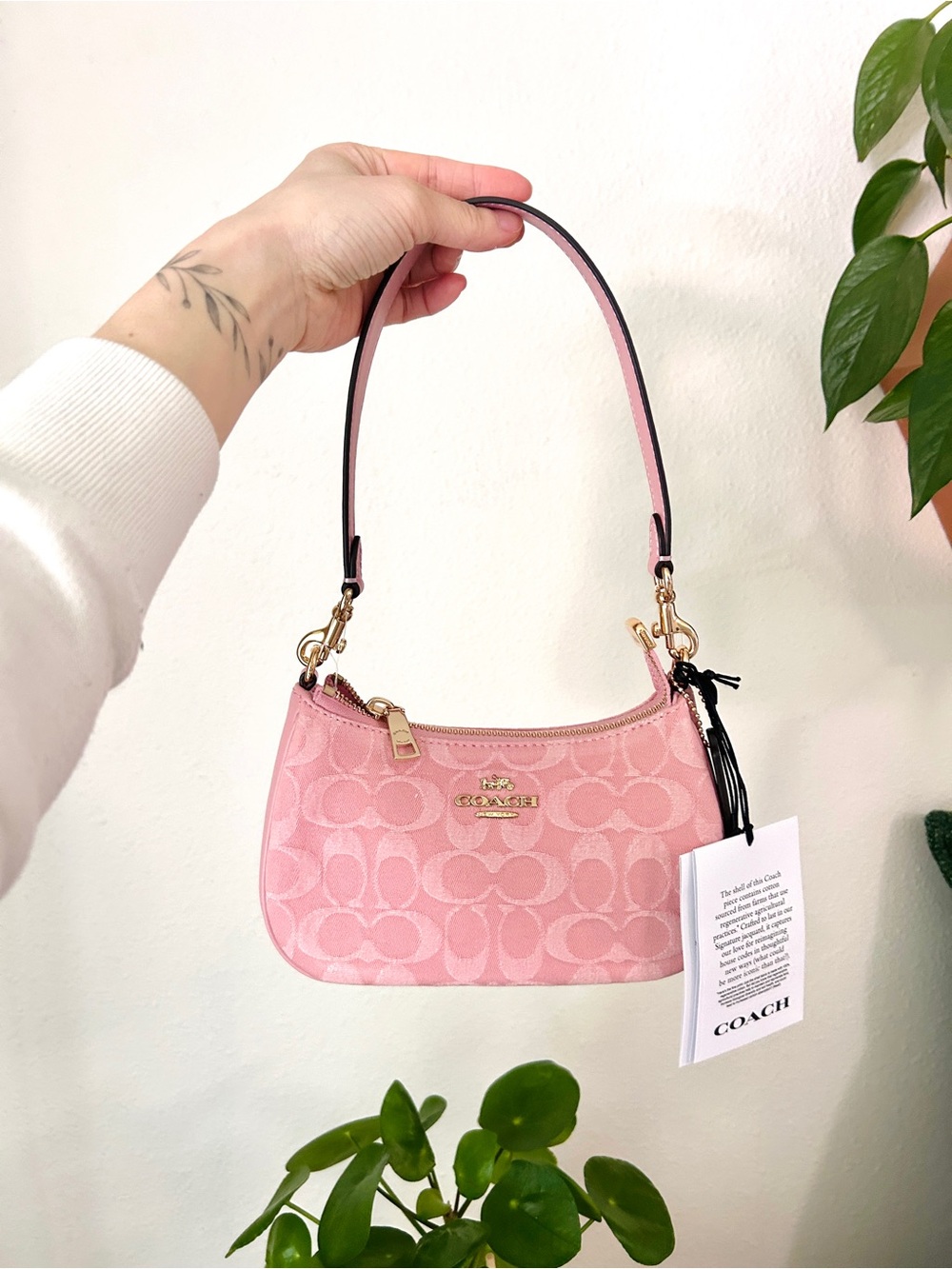 NWT💕Coach Teri Mini Crossbody Bag
In Signature Denim Light Pink CFF97 Shoulder - Picture 7 of 9